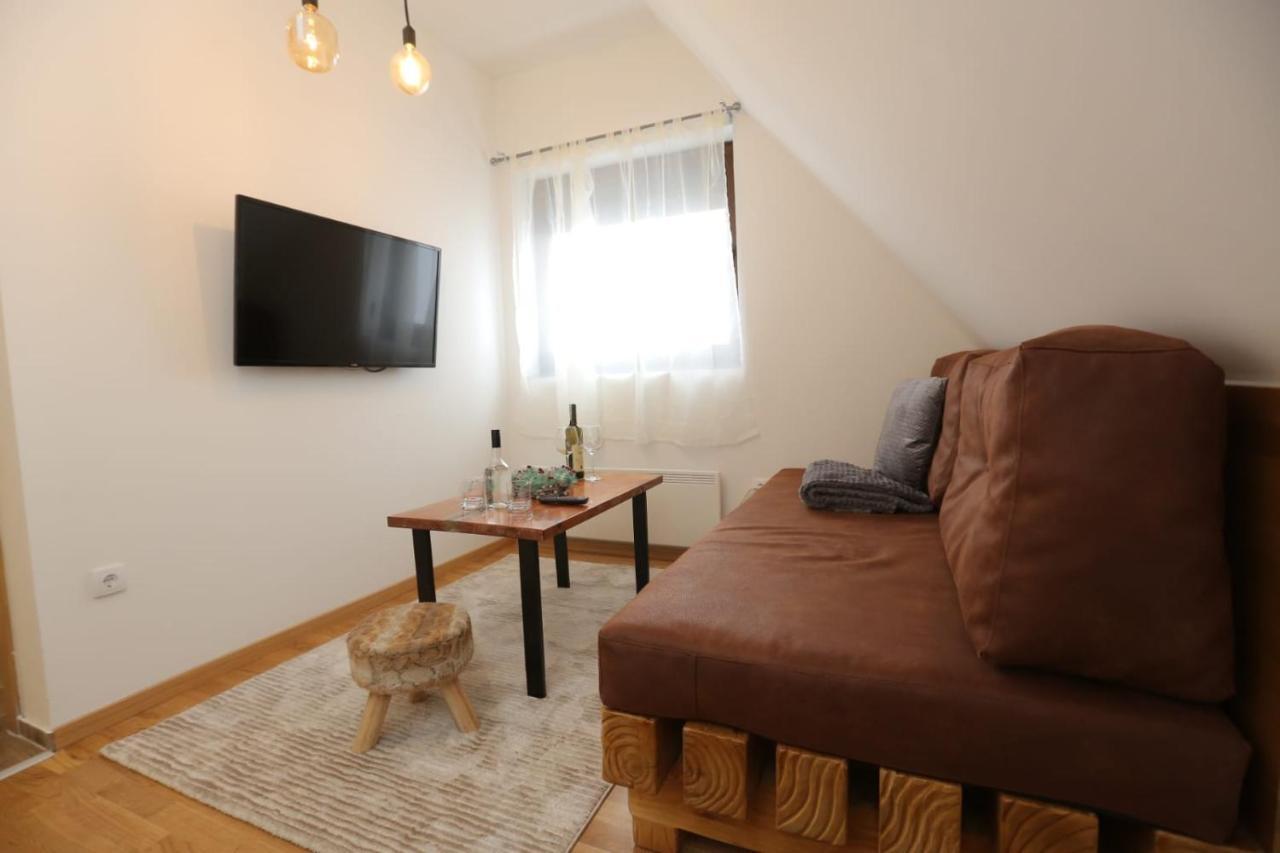 Wood Apartmani - Vila Zimska Idila Jahorina Exteriér fotografie